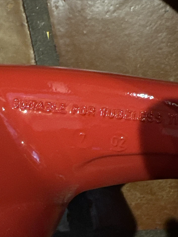 Llanta trasera Ducati Monster 750 02 roja 30.7146.00 Brembo  Foto 4 de 4