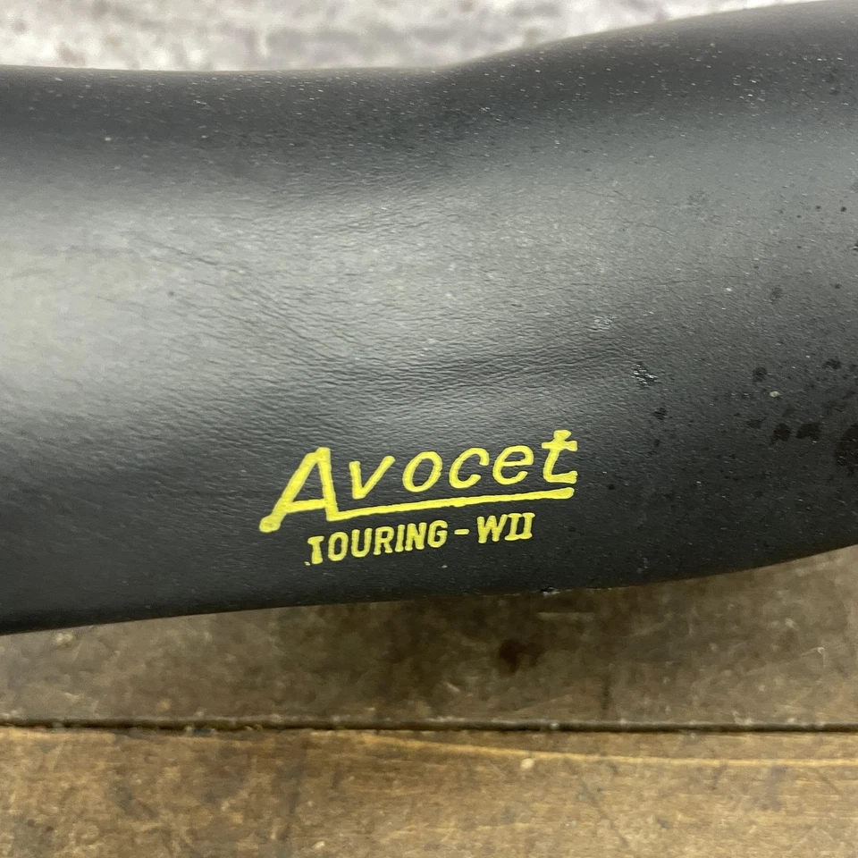 Vintage Avocet Touring WII Bike Saddle Made in Italy Wide Road Touring Seat - Image 4 of 4
