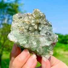 114G Rare transparent green cubic fluorite mineral crystal sample/China