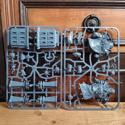 Warhammer Age of Sigmar Stormcast Eternals Dominion Statue Gelände
