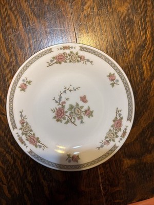 Vintage Liling Fine China Plate 7.5 Inches