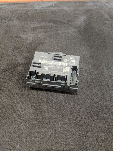 AUDI A3 SPORTBACK 8VA TÜRSTEUERGERÄT VORNE STEUERGERÄT 5Q0959593B