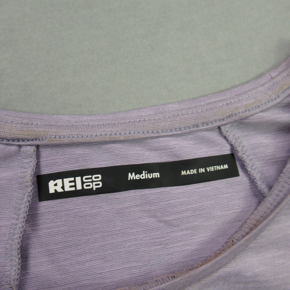 Camisa REI para mujer mediana sin mangas cuello redondo pulóver elástico ligero Foto 3 de 4