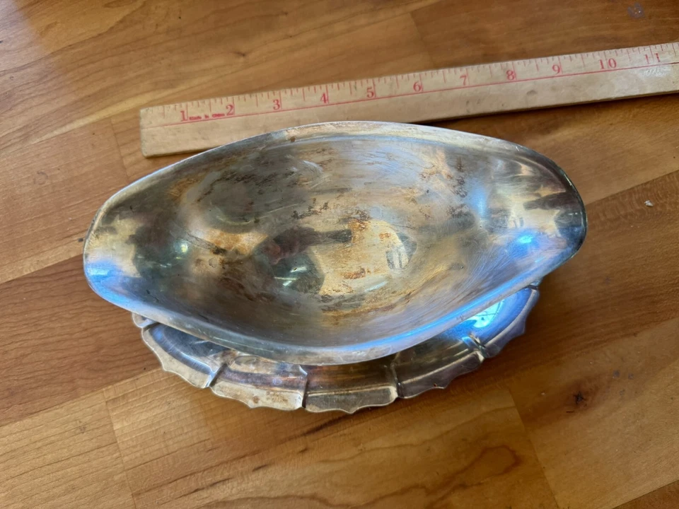 Vintage Early American IS 2116 Silver Gravy Boat w/ Attached Under Dish 8.5"L - Imagem 2 de 4