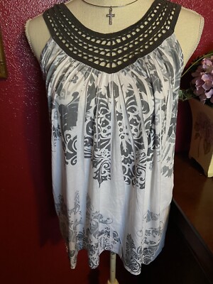 Woman s Top by Expresso Lovely Crochet Sz 2X White Roxy Rose