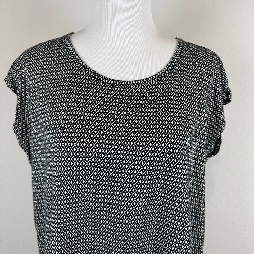 Blusa Michael Kors Feminina Plus Size 1X Malha Logotipo MK, Manga Curta - Imagem 3 de 4