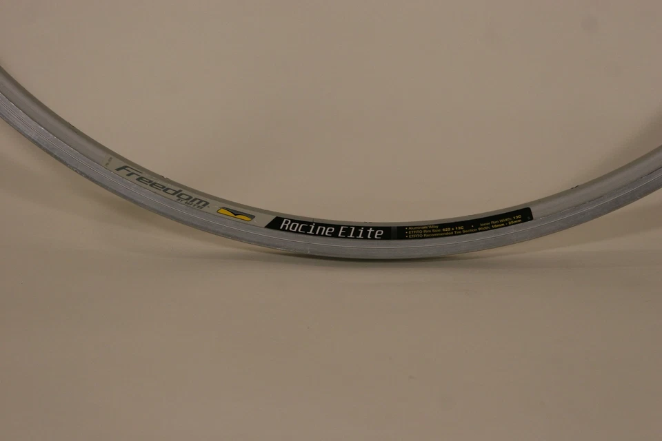 Llanta WTB Freedom Racine Elite 700c 32 orificios con paredes laterales mecanizadas plateado WTB25 Foto 2 de 2