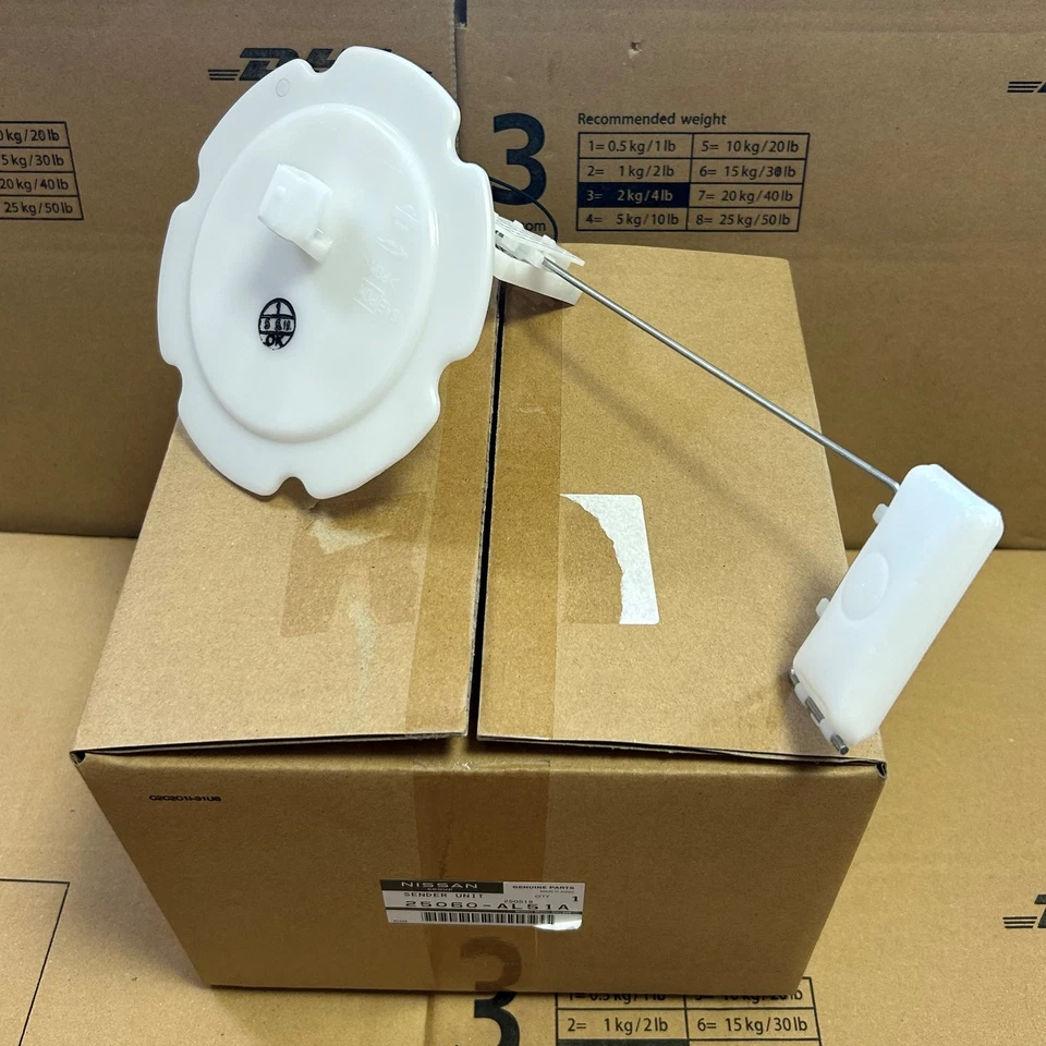 【NUEVO】Unidad de envío de medidor de combustible Nissan Genuino 2003-2009 Infiniti 350Z 25060-AL51A Foto 3 de 4