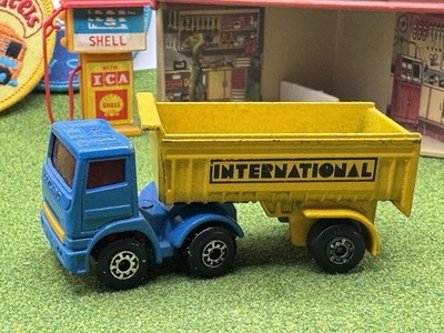 1980 MATCHBOX Lesney No 30 Leyland Articulated International Dump