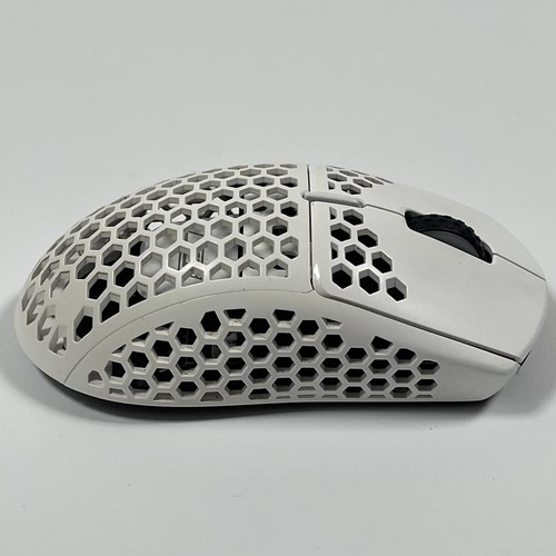 JLT Edge Wireless - Gaming Maus - Ultraleichtes Waben Design Weiß - Bild 3 von 4