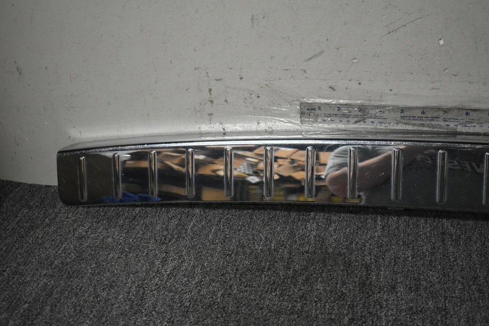 2010-2012 MERCEDES BENZ GL550 STEP PAD FABRICANTE DE EQUIPAMENTO ORIGINAL - Imagem 2 de 4