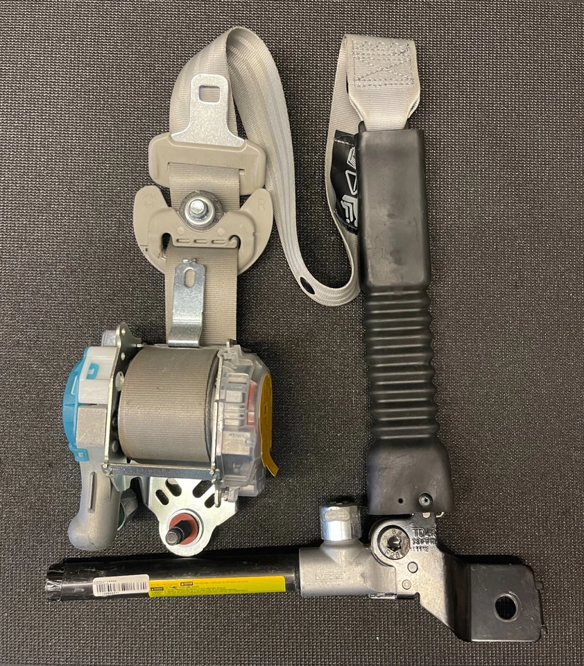 Cinturón de seguridad delantero derecho del lado del pasajero Kia Forte 2011 2012 2013 4 puertas OEM Foto 3 de 4