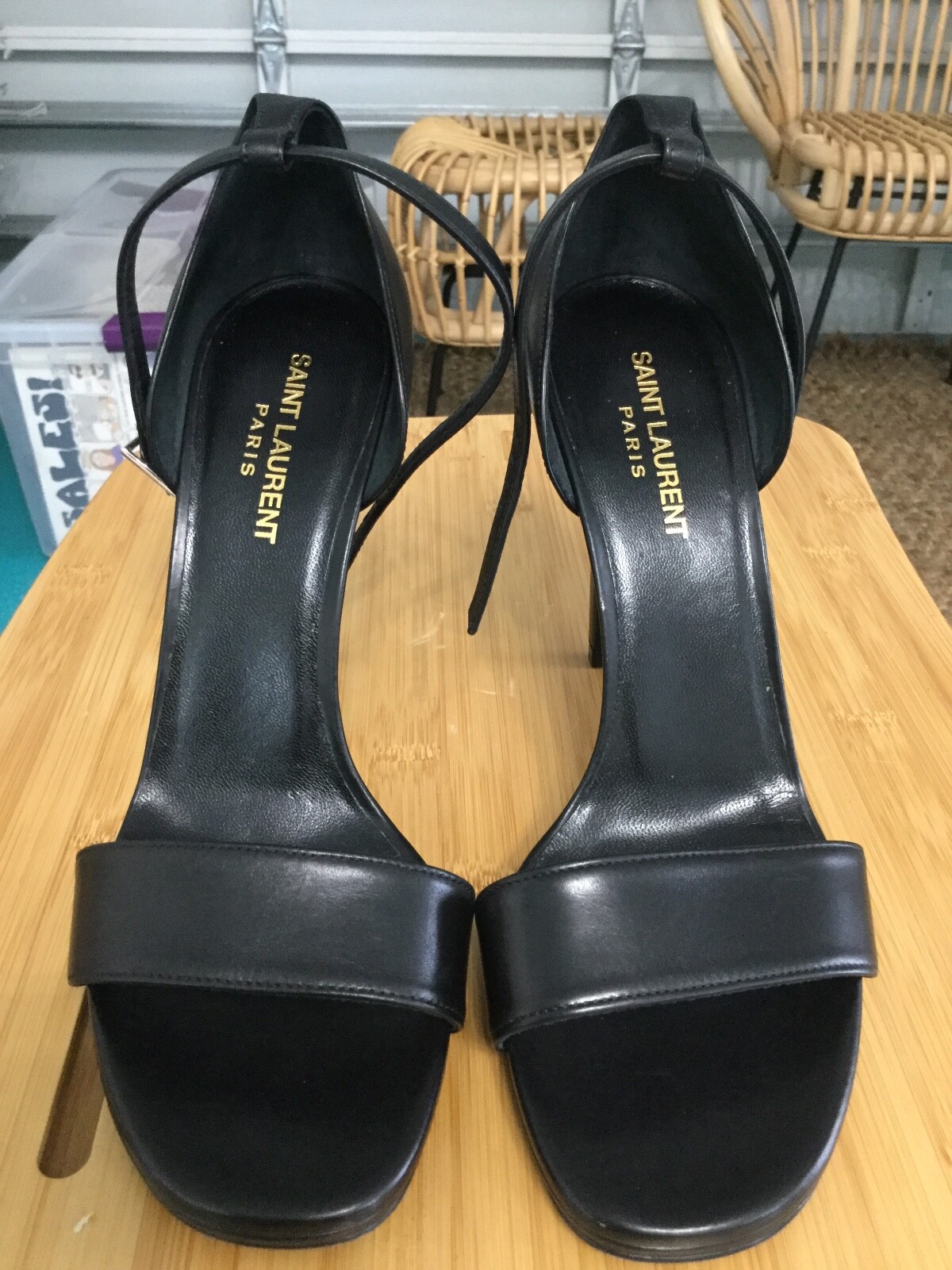 Sandali Saint Laurent YSL Paris Jane cinturino alla caviglia tacco