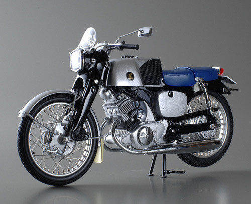 EBBRO Honda CB92 1/10スケールモデル