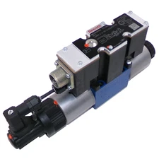 Rexroth Proportional Directional Valve 4WREE 6 V1-08-24/G24K31/F1M (R901393960)