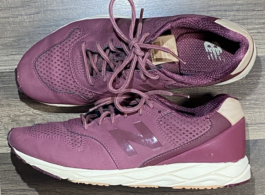 New Balance Sneakers 96 Revlite Womens Sz 9 US Bordeaux Maroon Suede Lightweight