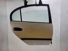 Porte arrière et accessoires Toyota AVENSIS