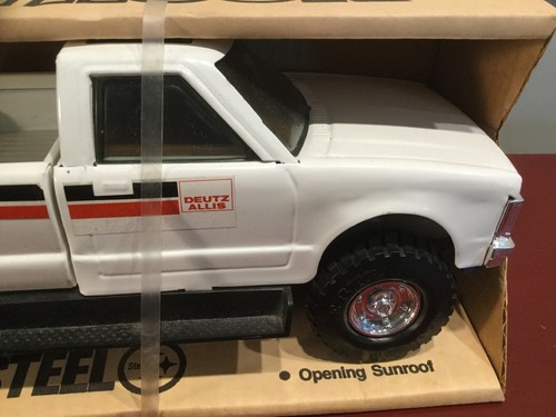 Vintage Ertl Deutz Allis GMC Dealer Pickup Truck 1/16 SIB Pressed Steel #1289. - Picture 2 of 8