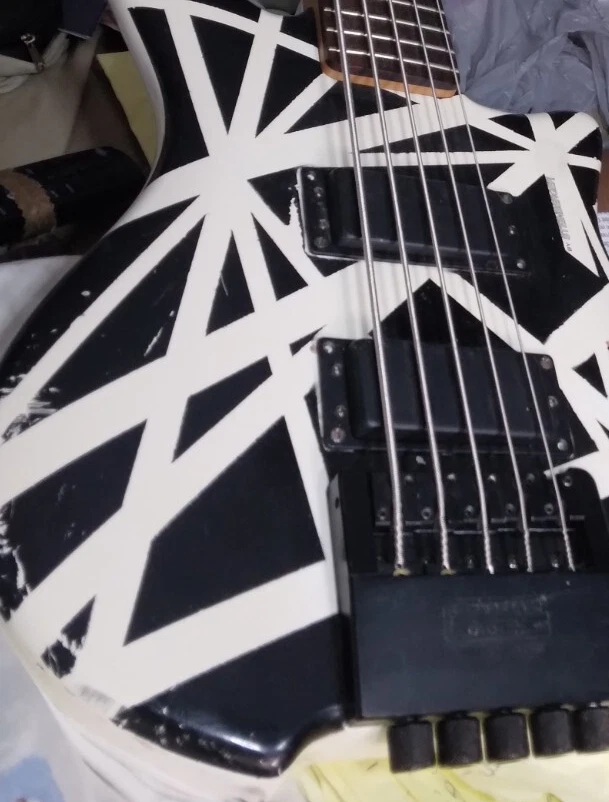 Steinberger System Electric Guitar Black and White Sp 9114834 - Image 4 of 4