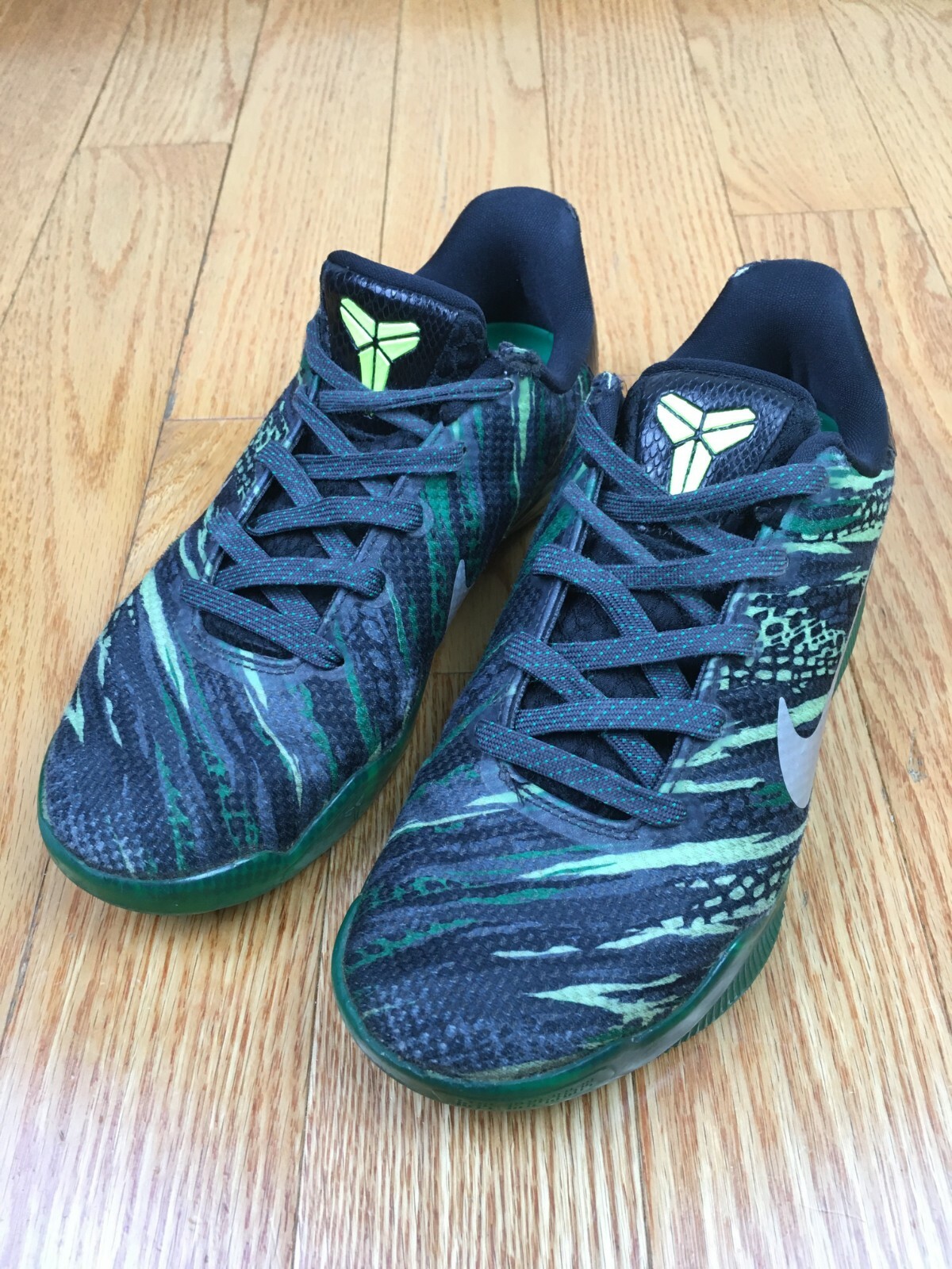 kobe 11 green snake