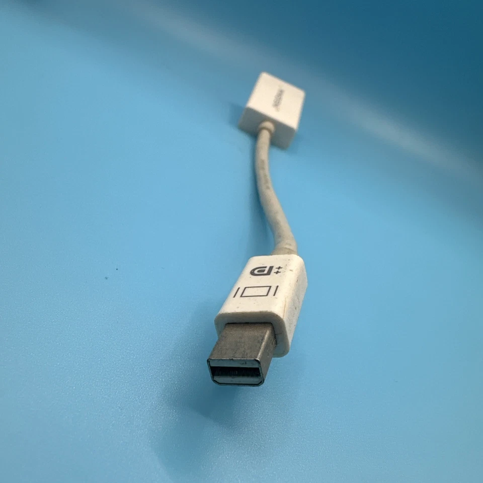 Insignia- Mini DisplayPort to HDMI Adapter - White - Image 3 of 4