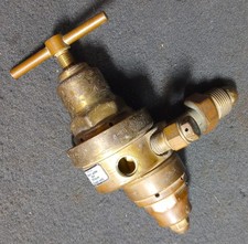 VTS 250 - Victor Two Stage Oxygen Regulator - Used