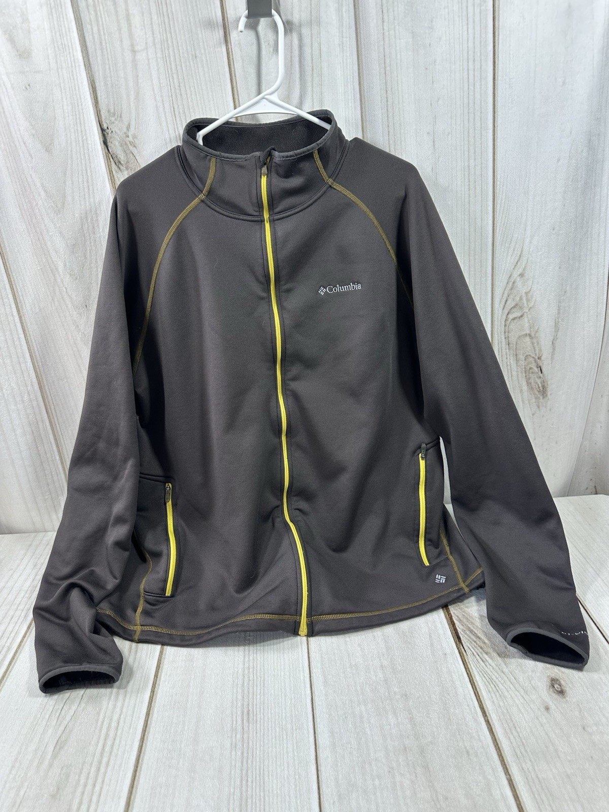 Columbia Omni-Wick Mens XL Full Zip Jacket in Brown with Yellow Zipper Pockets