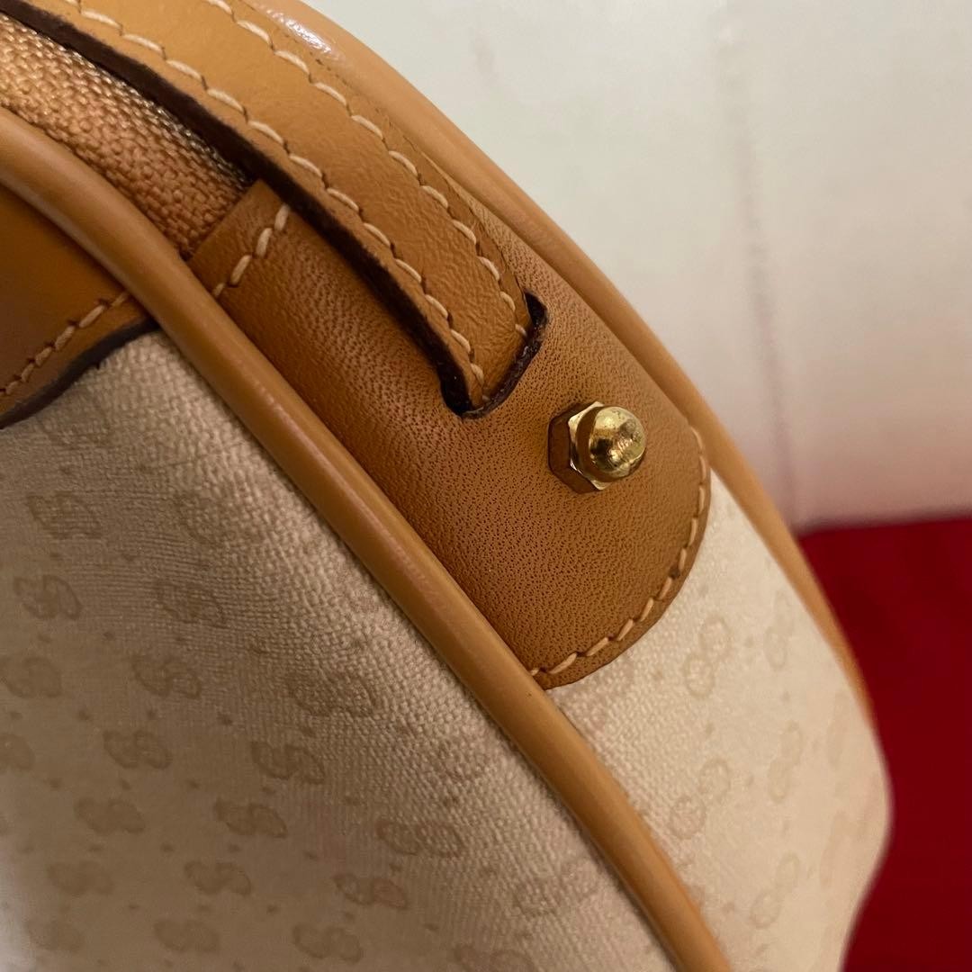 Authentic Excellent Condition Accessories Include… - image 6