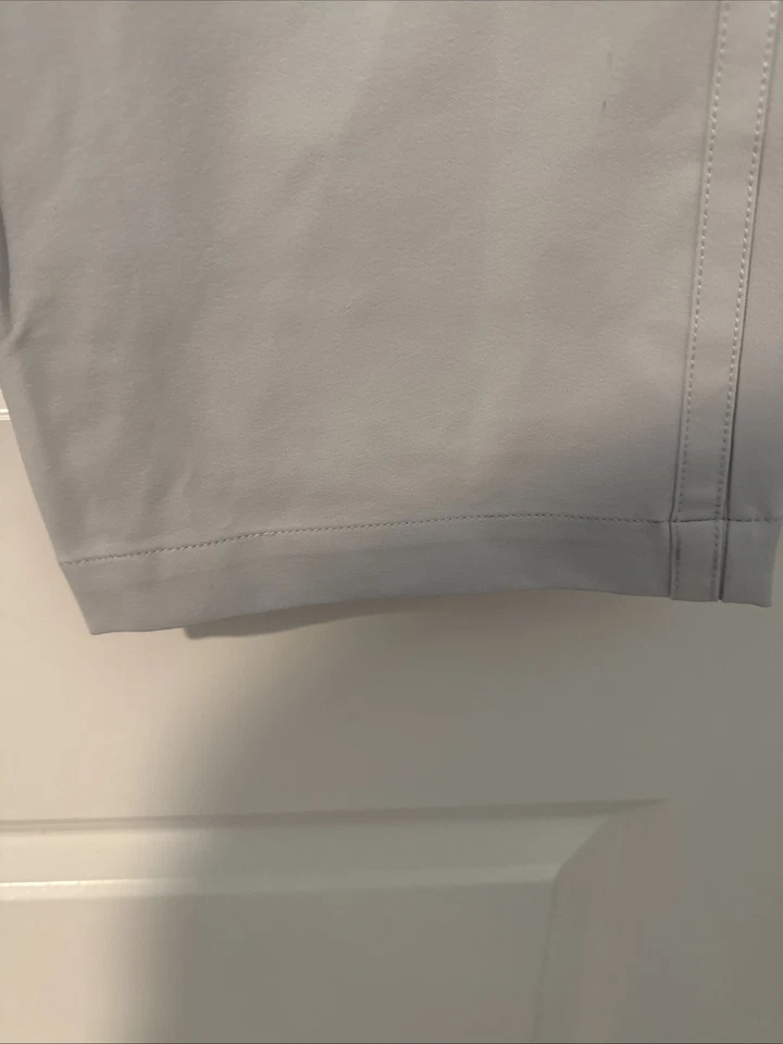 Pantalones para hombre Under Armour ISO 42/30 NUEVOS CON ETIQUETAS Foto 3 de 4