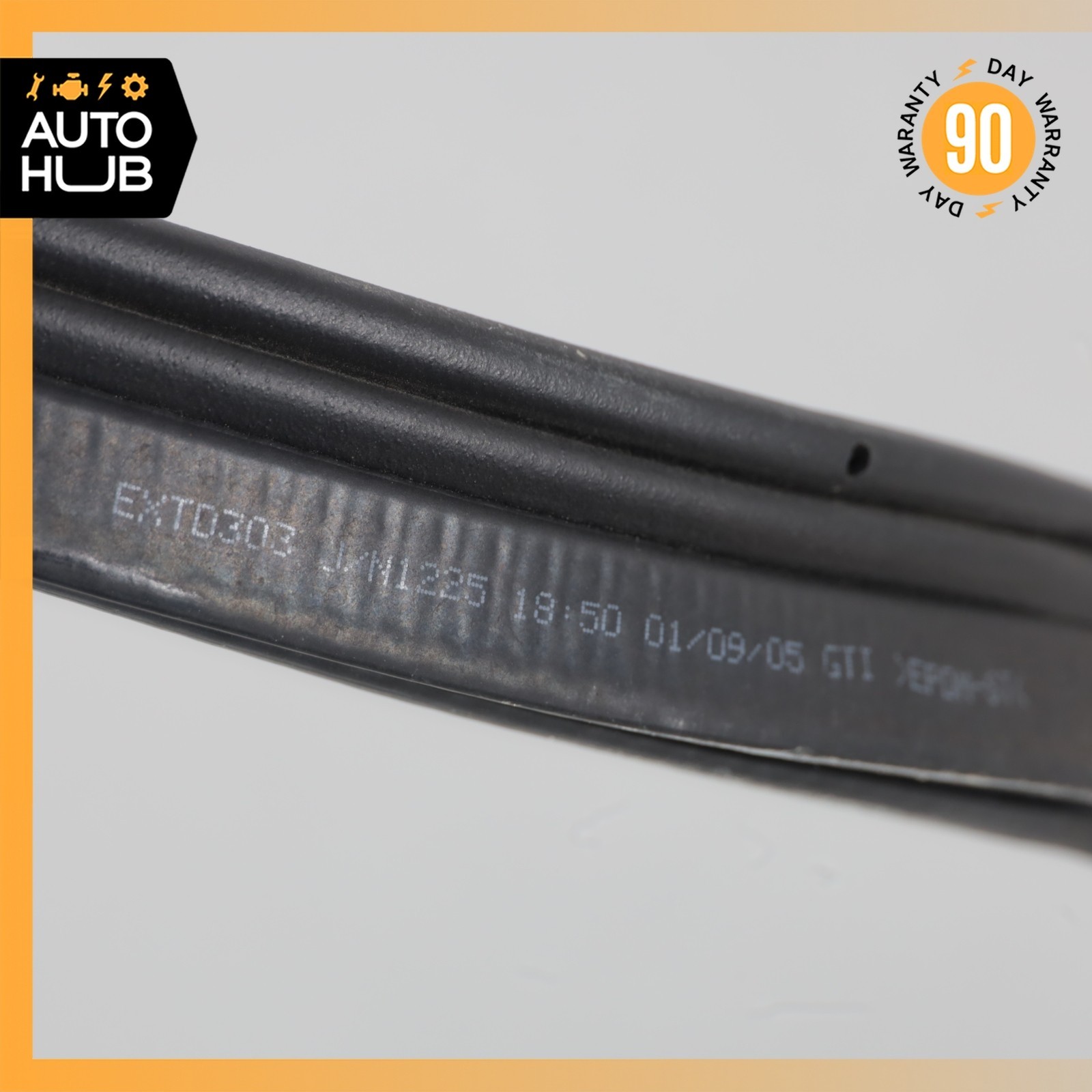 05-17 Aston Martin DB9 Volante Trunk Lid Cover Seal Rubber 4G43L43720AE OEM 34k