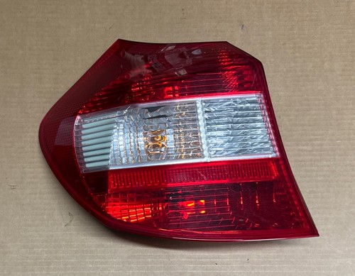 BMW 1er E81 E87 Heckleuchte links Rücklicht Rückleuchte Bremslicht 6924501