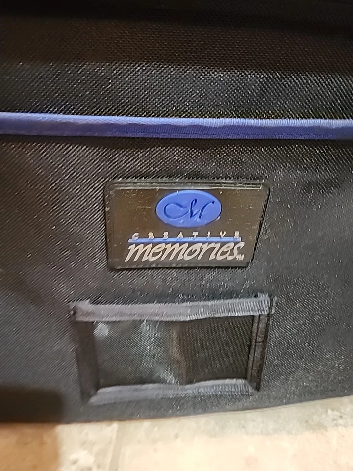 Creative Memories Scrapbook Roller Bag - Image 4 of 4