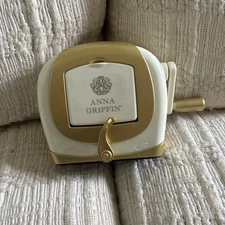 Anna Griffin Mini Cuttlebug Die-Cutting & Embossing Machine