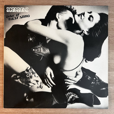 1C 064 2400071 Scorpions Love At First Sting Cover M Vinyl NM- 1984 Europa Harve