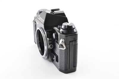 Canon AE-1 Program Black / Lens New FD 35-105mm f/3.5