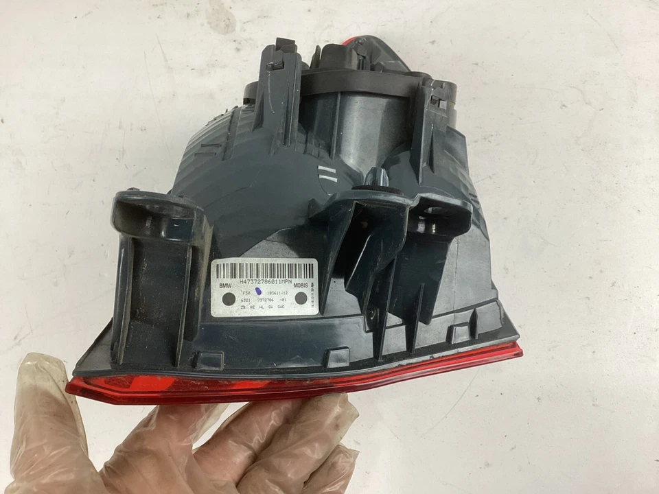 Luz trasera exterior lateral derecha BMW 320i xDrive F30 2013-2015 7372786 OEM Foto 4 de 4