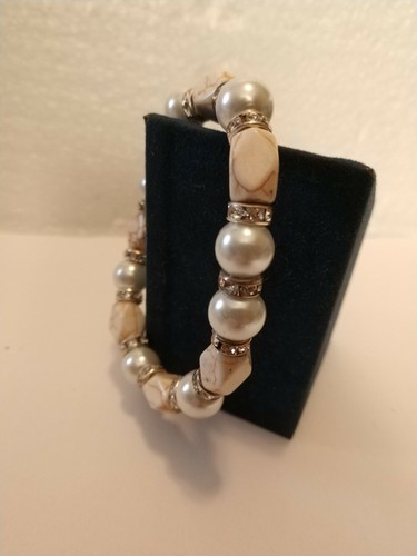Gem-Stone Beads Cream w/White Pearl Bracelet Sparkling Rhinestones Stretch OOAK - Picture 3 of 6