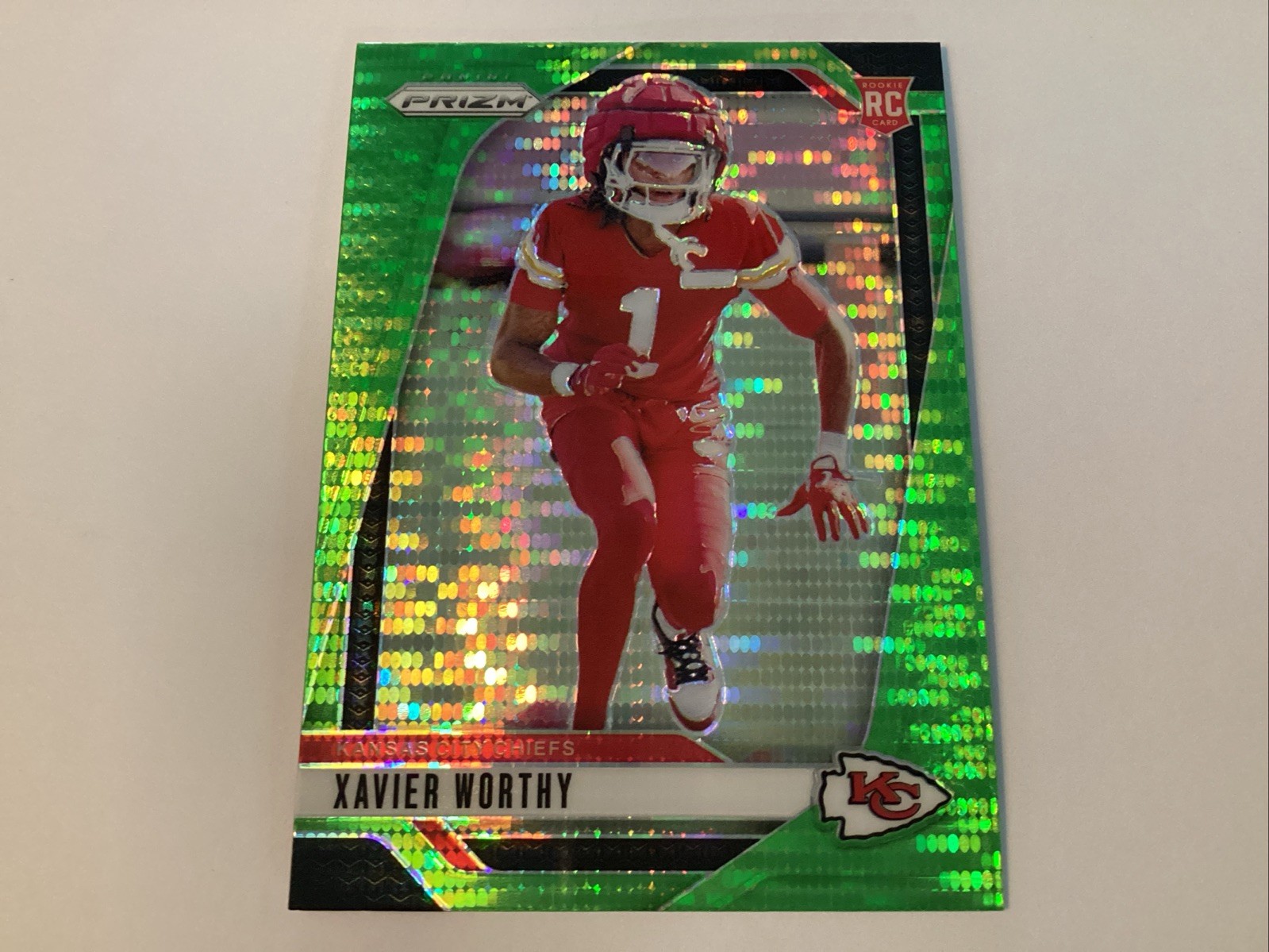 2024 Panini Prizm - Rookies Xavier Worthy #399 Neon Green Pulsar Prizm (RC)