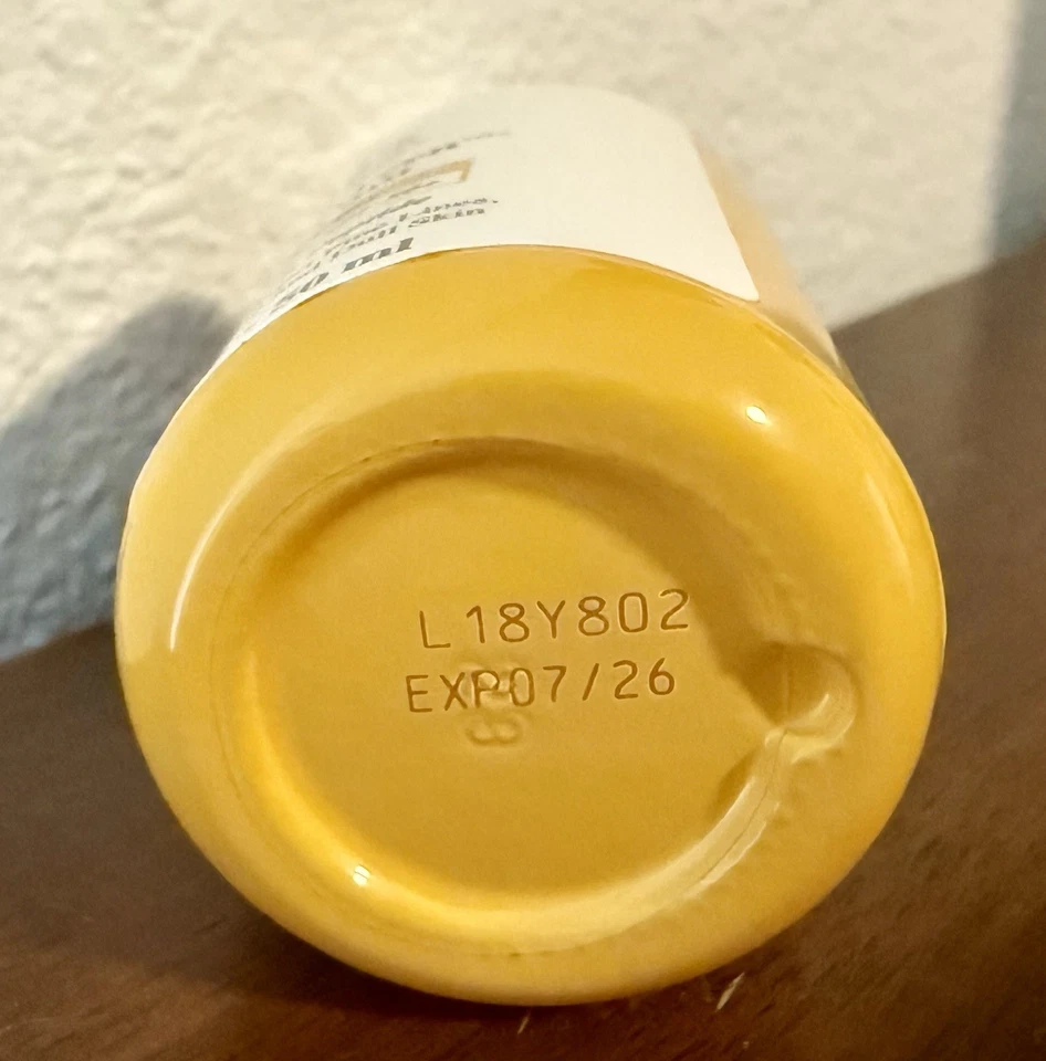 Kiehl's Better Screen UV Serum Sunscreen SPF 50+ 1.7 Oz EXP 07/2026 - Image 2 of 2