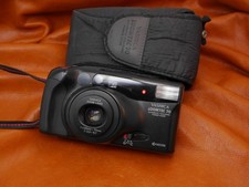 #2740 Yashica Zoomtec 70 fotocamera 35 mm punta e scatta pellicola