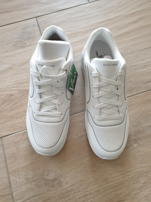 DAMEN SKECHERS SNICKER GR.39 NEU