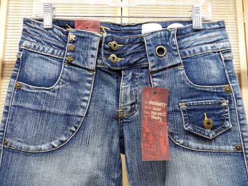 NWT Request Bermuda Blue Denim Shorts Women Size 30 - Picture 2 of 7