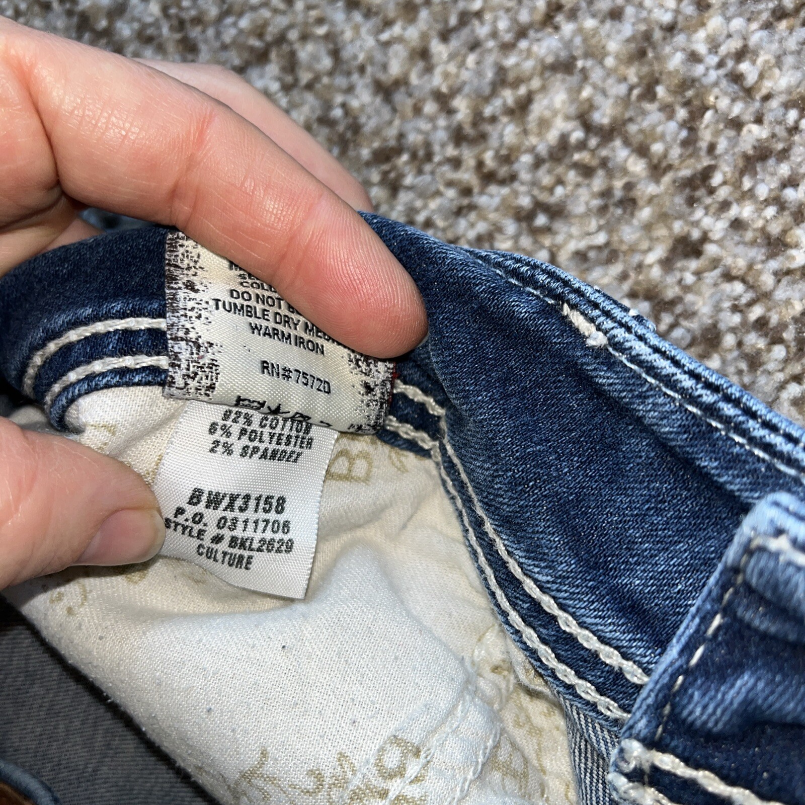 BKE Culture Denim Shorts Women’s  Size 28 Waist 30 - View 4