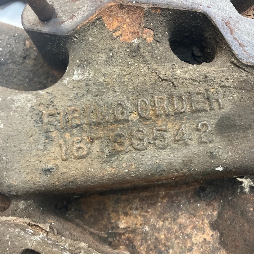 Colector de admisión de motor usado OEM GM 371 569138 1957-1958 Oldsmobile 88/98 (WRM7) Foto 4 de 4