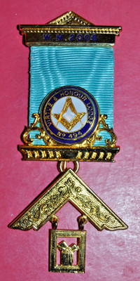 Masonic Past Master's Jewel Virtue & Honour Lodge No 494