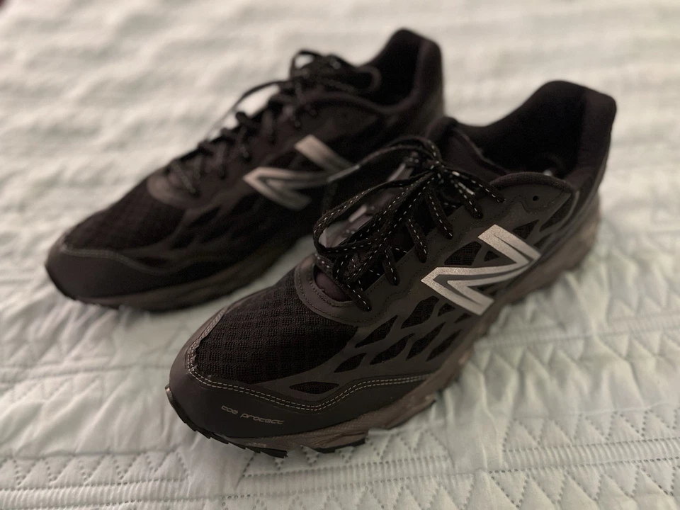 Zapato para correr New Balance 950v2 edición militar con Vibram M950B2S para hombre talla 13 Foto 2 de 4