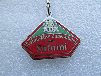 alter Schlüsselanhänger - Rahm Käse Zubereitung mit Salami - ADA Rodenkirchen