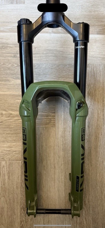 RockShox Lyrik Ultimate Charger 3 RC2 - 29" DebonAir+ Boost - Green - 150mm
