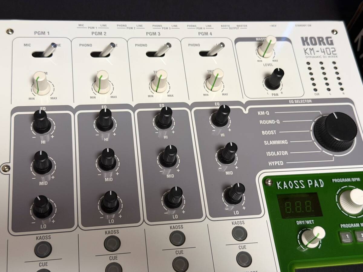 KORG KM-402 KAOSS MIXER DJ ミキサー　コルグ Korg KM402 - Two-Channel DJ Mixer with KAOSS Effect and EQ KM402