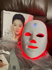 LED Light Therapy Beauty Mask Skin Rejuvenation Facial Device. 7 colors.